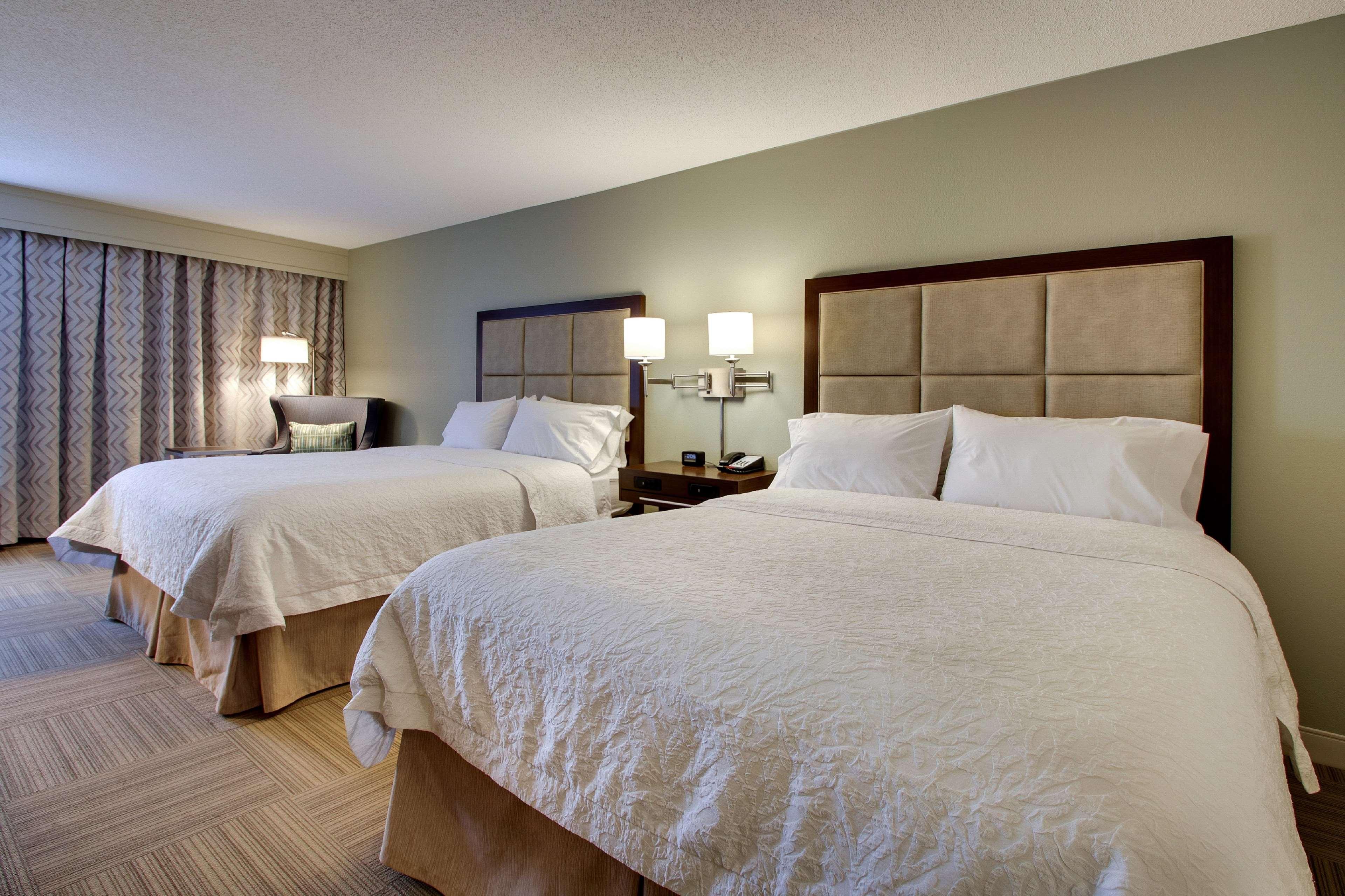 Hampton Inn Уорнер-Робинс Экстерьер фото